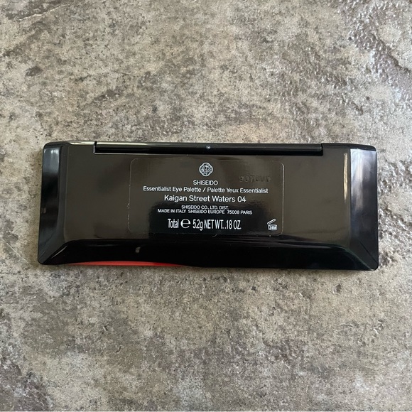 Shiseido Essentialist Eye Palette . Kaigan Street Waters 04 . 5.2g 18OZ . New - Picture 3 of 4